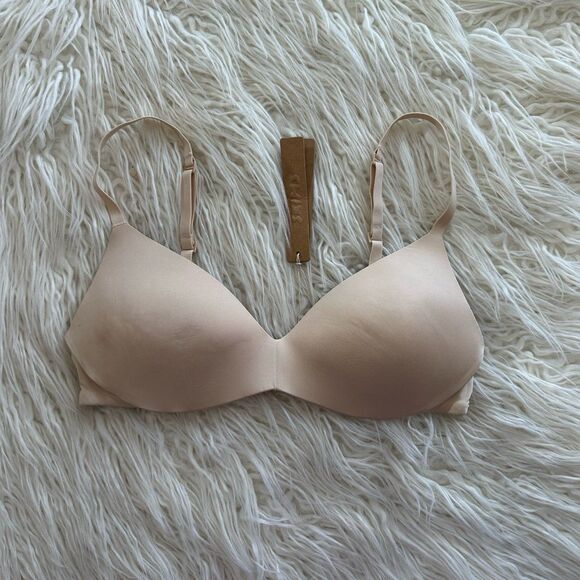 Skims Wireless Form Pushup Plunge Bra Sand Size 32B - Picture 1 of 8